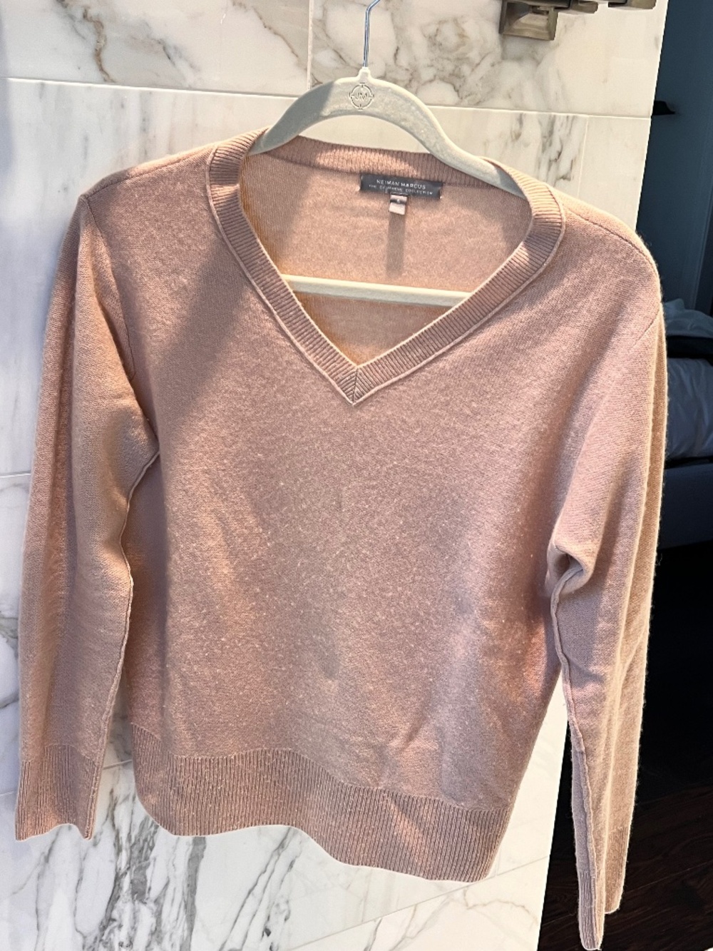 Neiman Marcus Long Sleeve Sweater